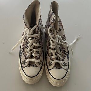 NWOT. Converse All Star Floral High-Tops